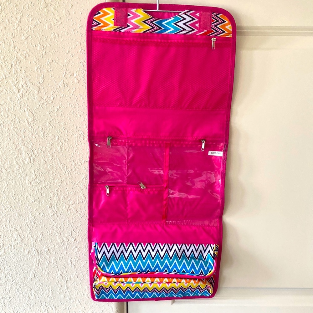💖NWOT Travel Cosmetic/Toiletries Bag💖
